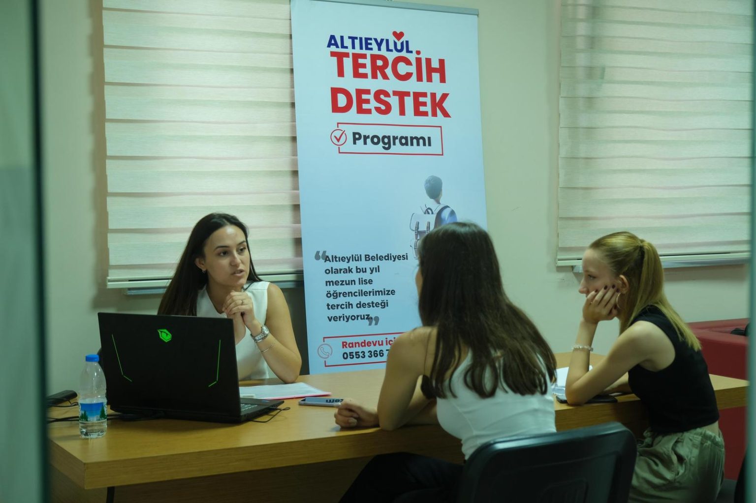 GENÇLER YOL HARİTALARINI ALTIEYLÜL İLE ÇİZİYOR