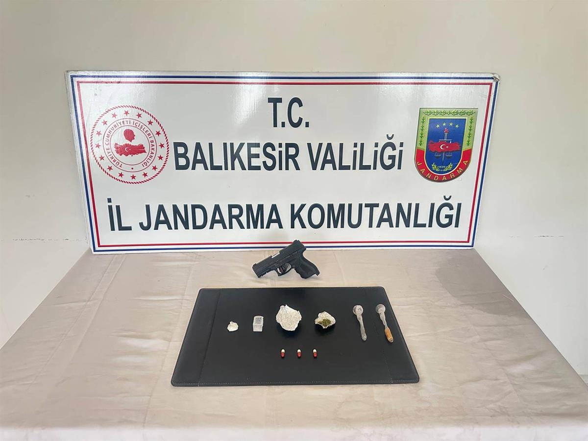 Balıkesir’de Jandarmadan 6 İlçede Eş Zamanlı Narkotik Operasyonu – 30 Şüpheli Gözaltında