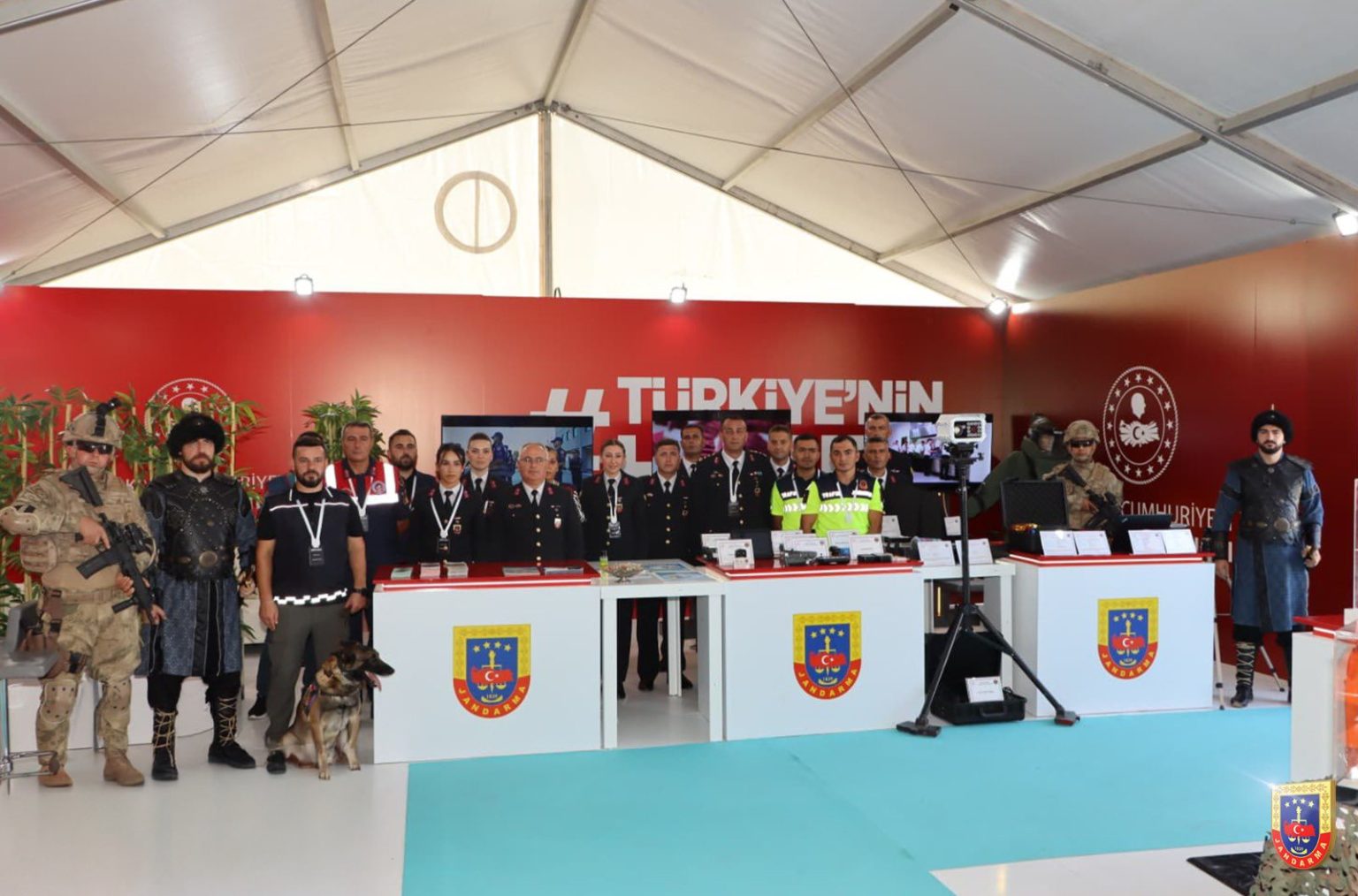 Jandarma, Konya Bilim Festivali’nde Vatandaşlarla Buluştu