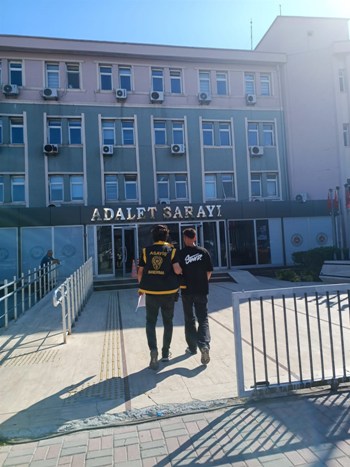 Balıkesir’de Geniş Çaplı Operasyon: 28 Aranan Şahıs Yakalandı