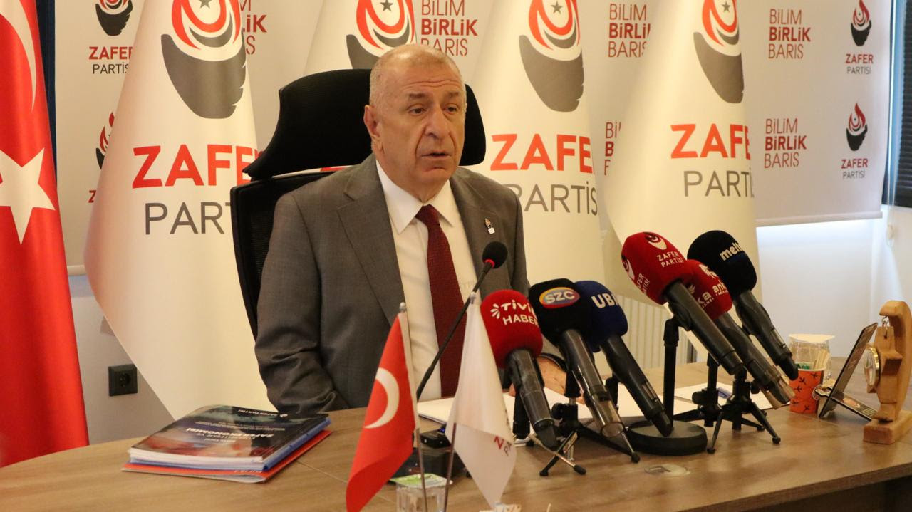 Özdağ: “Türkiye Zengin, Halk Fakir; Zenginlik El Değiştiriyor”