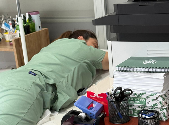 SKANDALLARIN ARDI ARKASI KESİLMİYOR!