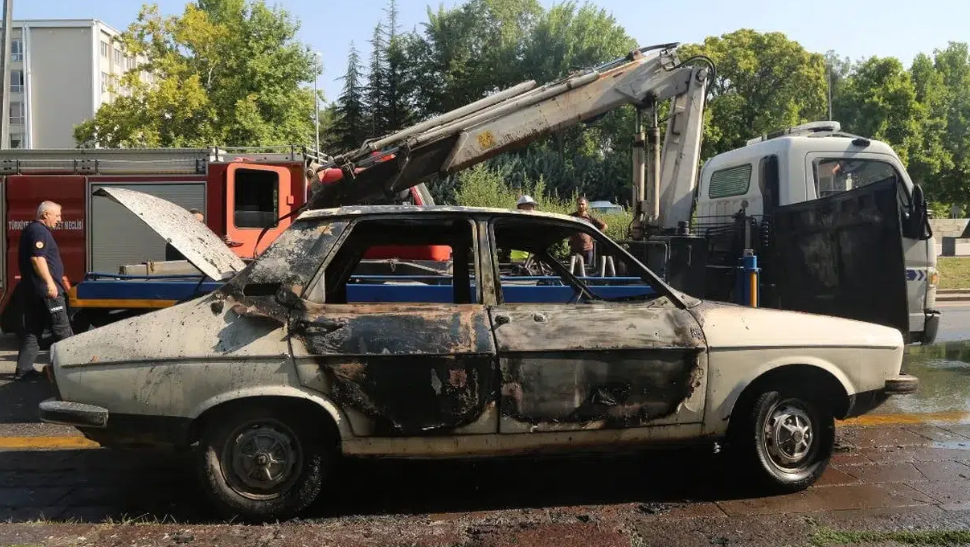 İçişleri Bakanlığı’ndan TBMM Önünde Araç Yakma Olayına İlişkin Açıklama