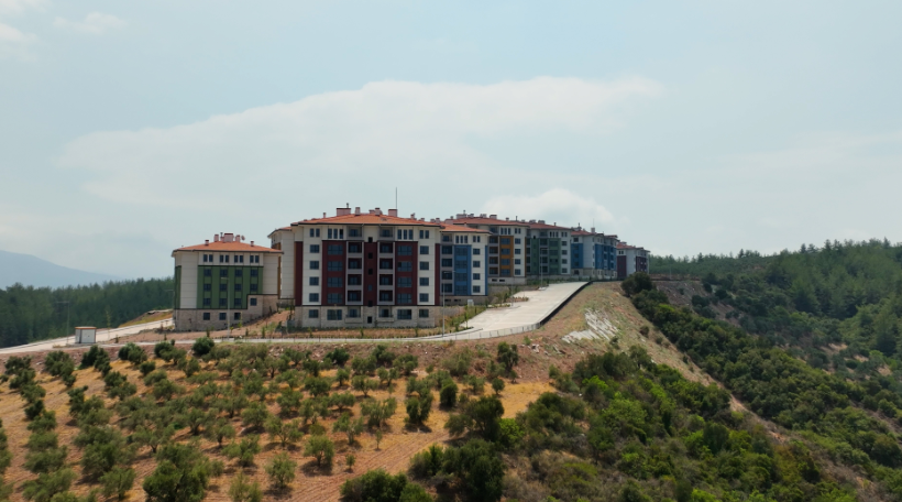 Depremzedelere 1.017 Konut 6 Ayda Teslim Edildi