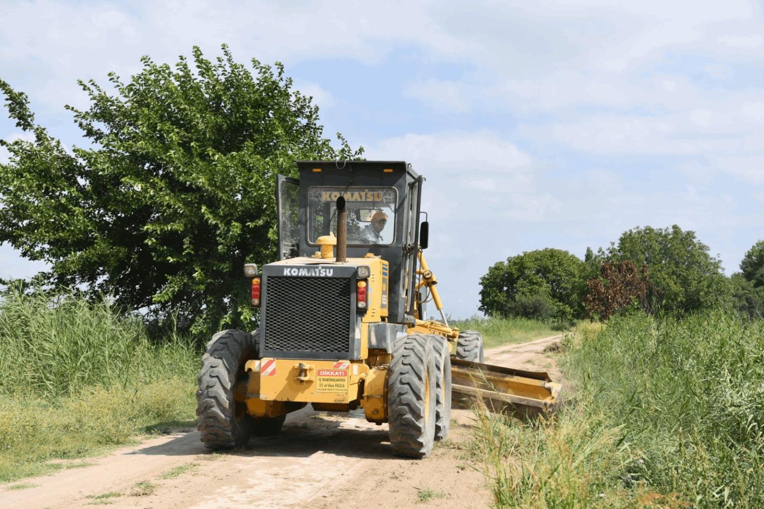 Tarla ve Zeytinlik Yollarına Büyükşehir Dokunuşu
