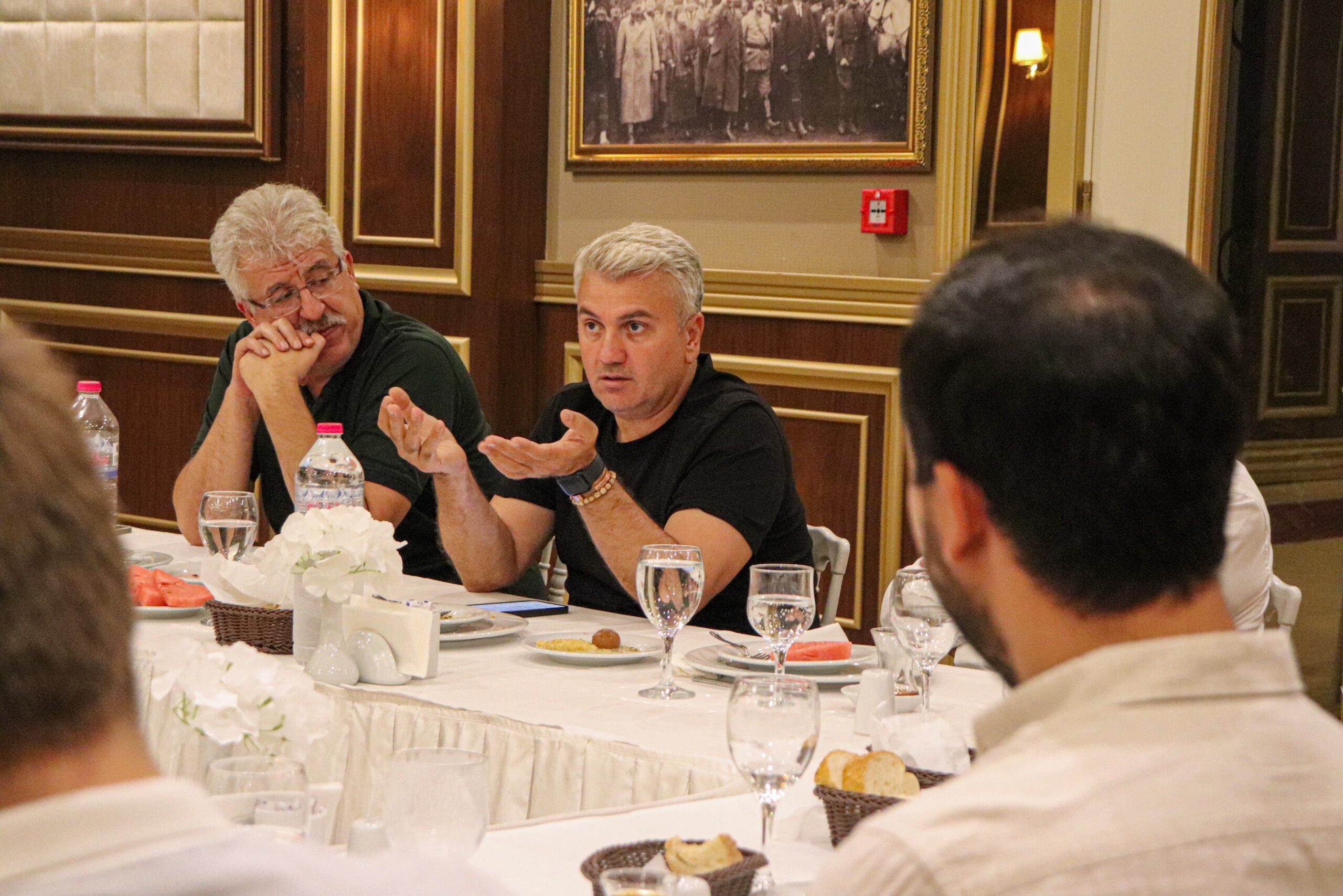 Milletvekili Dr. Mustafa Canbey MÜSİAD Buluşmasında: “İş Dünyamız Büyümenin Başrolünde”