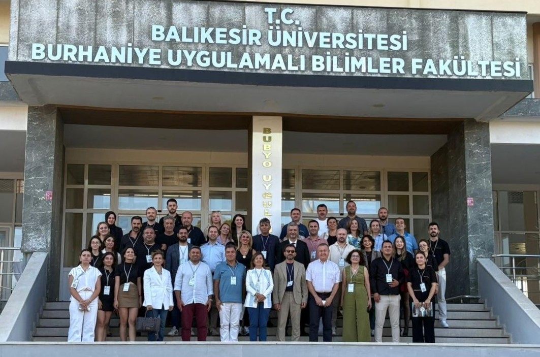 II. Uluslararası Uygulamalı Bilimler Kongresi Tamamlandı