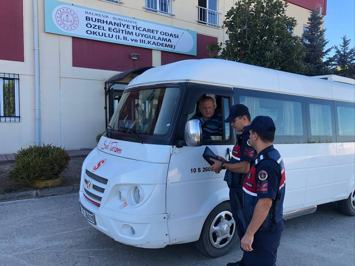 Balıkesir’de Okul Çevrelerinde Güvenlik Önlemleri Artırıldı