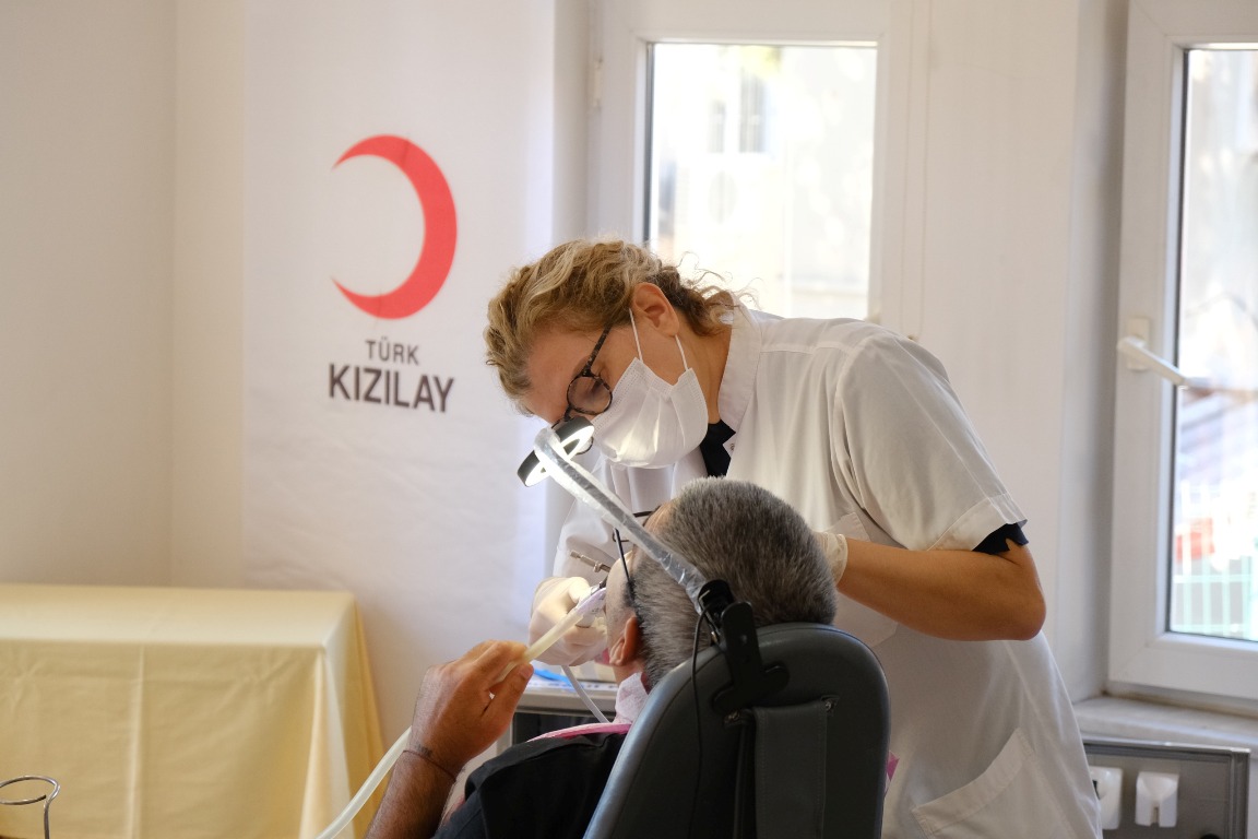 Ayvalık’ta Engellilere Ücretsiz Ağız ve Diş Sağlığı Hizmeti