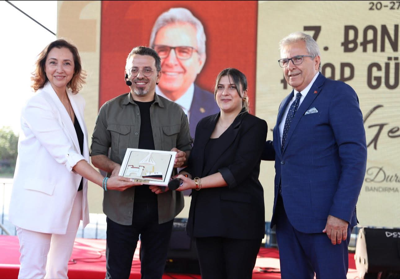 Bandırma’da Kitap, Müzik ve Bilgiyle Dolu Bir Gün Yaşandı