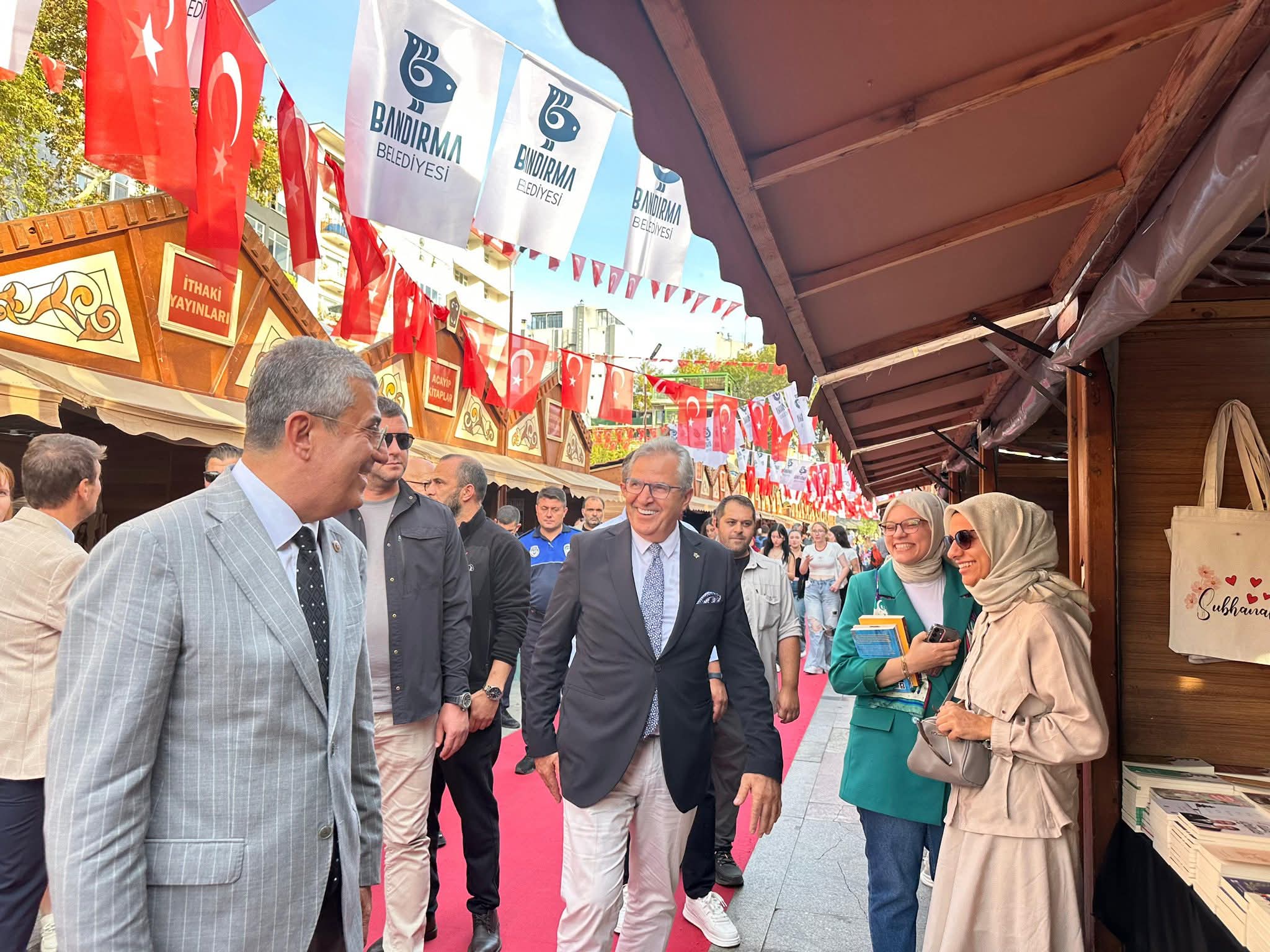 Bandırma Kitap Günleri 6. Gününde de Yoğun İlgi Gördü