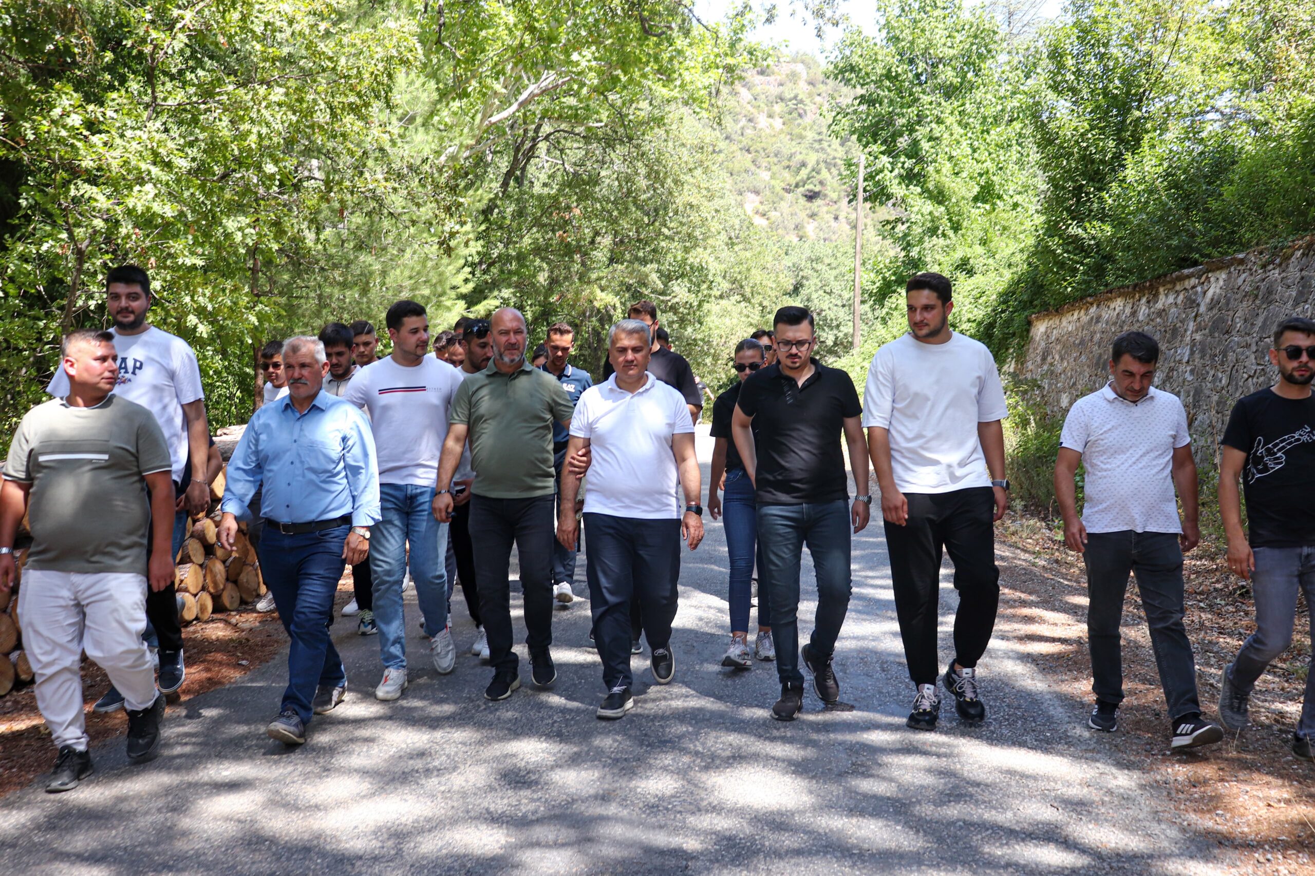 Canbey Gençlerle Buluştu, Halat Koptu Ama Bağlar Kopmadı!