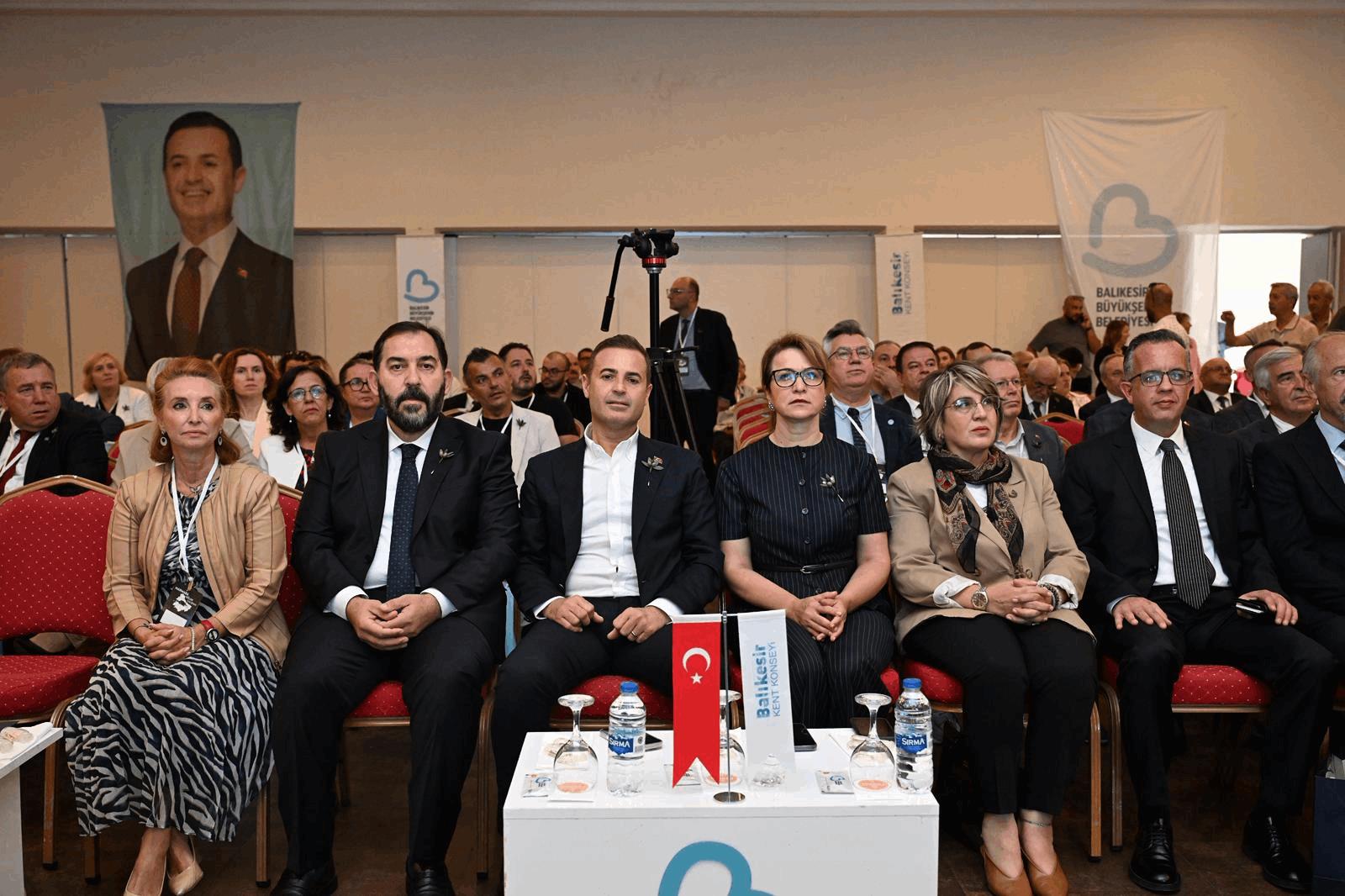 Akın: “Zaman Kaybetmeden Kent Konseylerinizi Kurun”