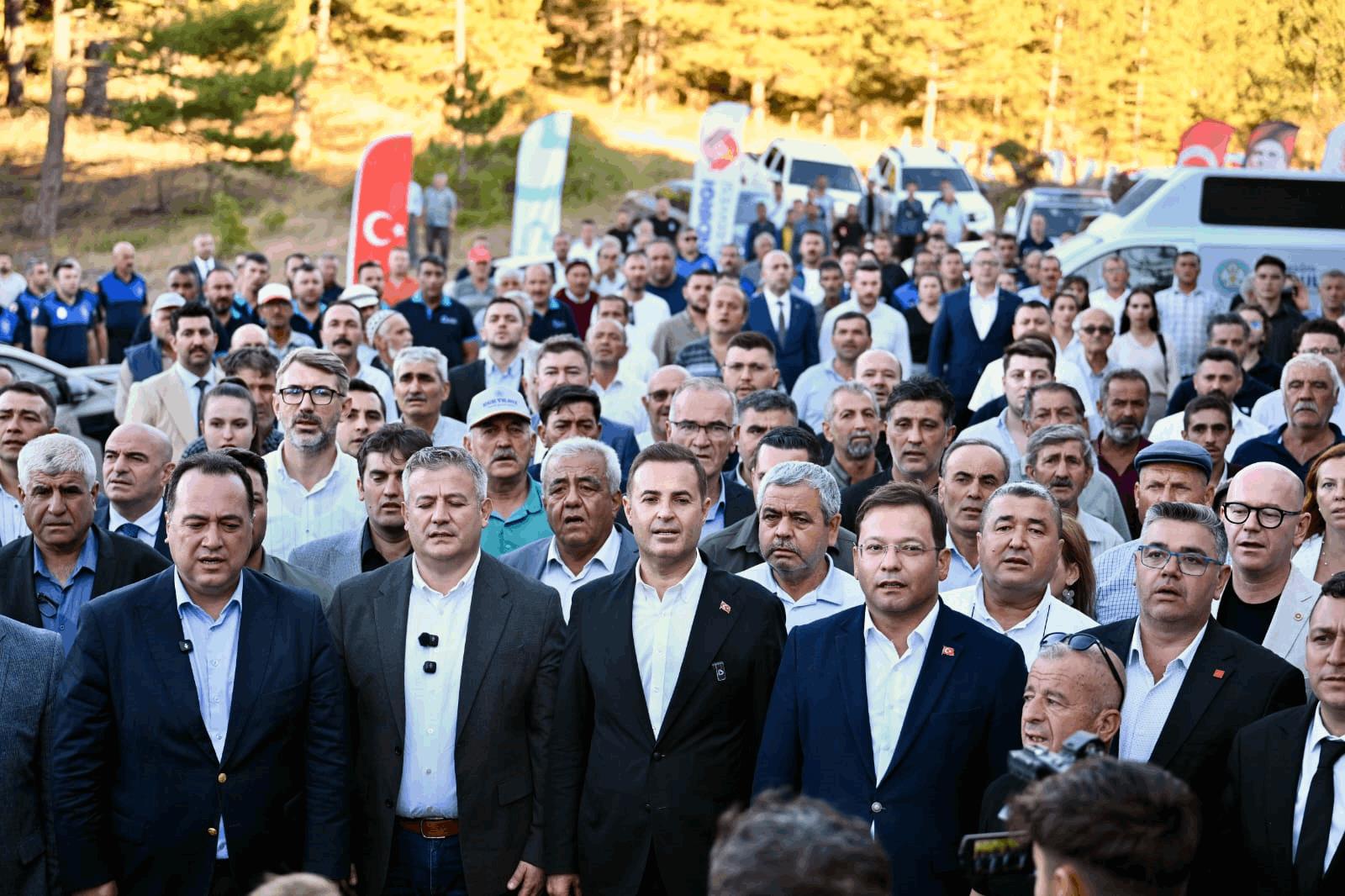 Gördes-Sındırgı Yolu Davul Zurnayla Açıldı