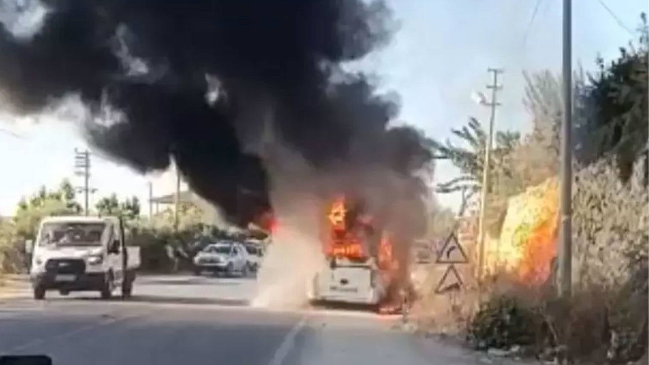 Mersin’de Öğrenci Servisinde Yangın – Facia Son Anda Önledi