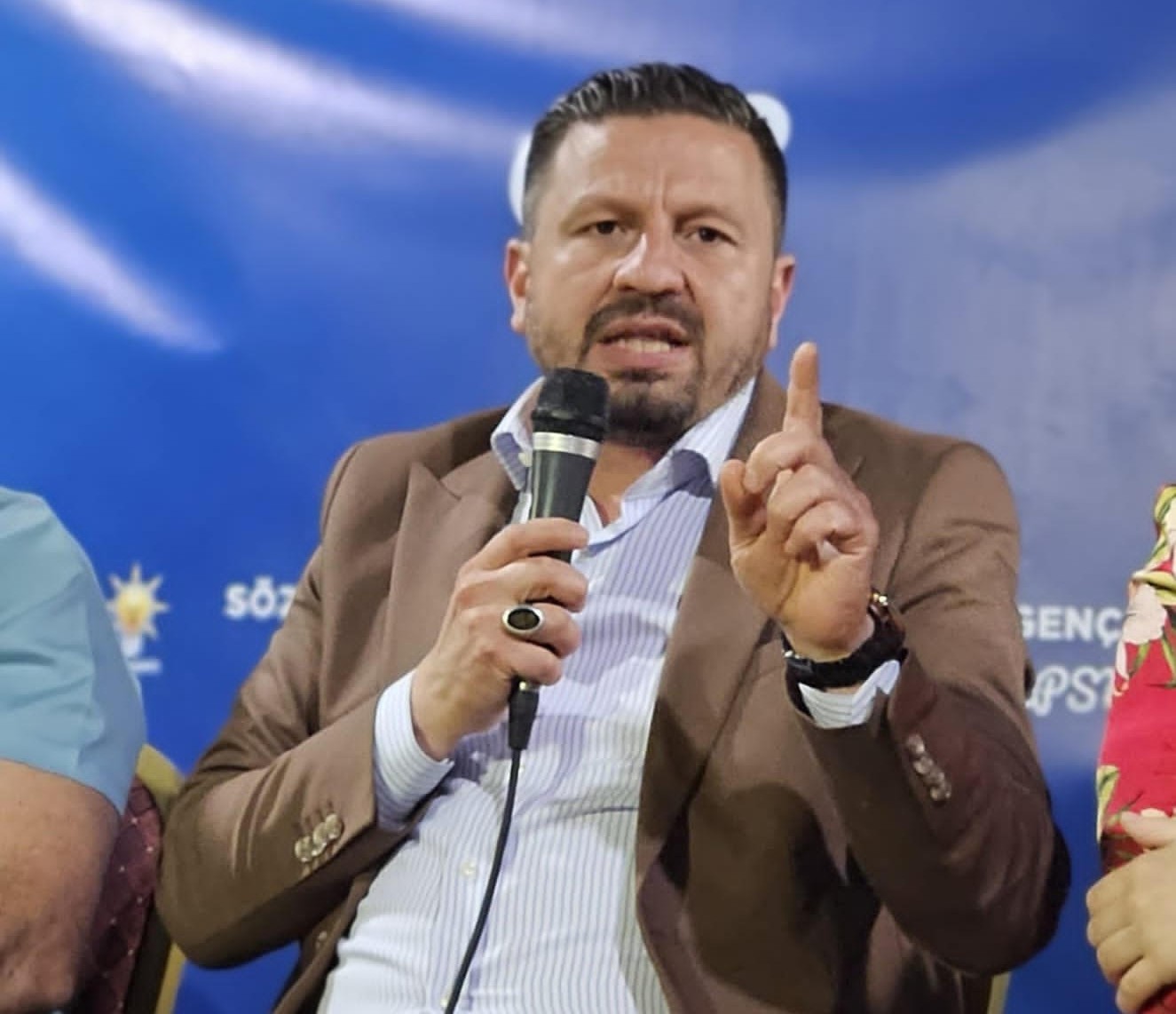 AK Parti Balıkesir İl Başkanlığı: “Cumhurbaşkanımıza Yönelik Hakaretleri Kabul Etmiyoruz”