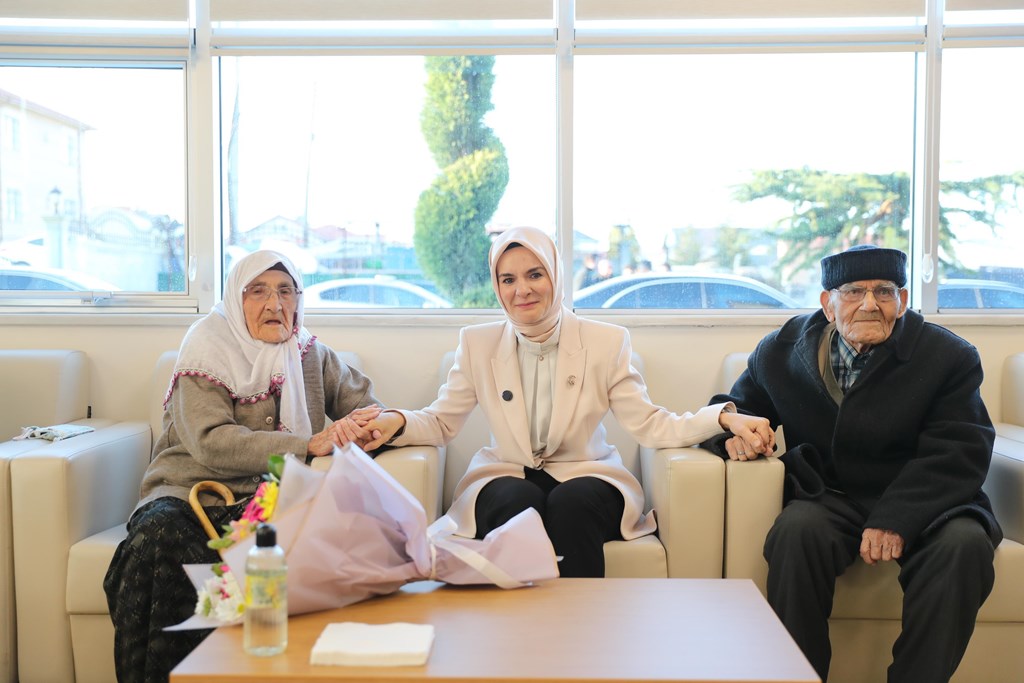 Eylül Ayı Yaşlı ve Engelli Aylıkları Hesaplara Yatırılıyor