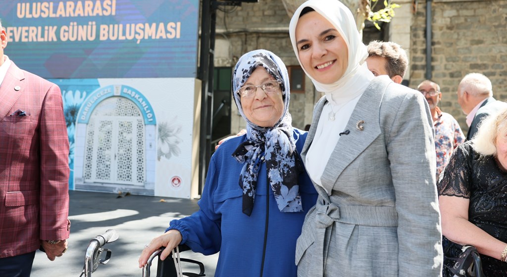 Bakan Göktaş, Darülaceze Bağışçılarıyla Uluslararası Hayırseverlik Günü’nde Buluştu