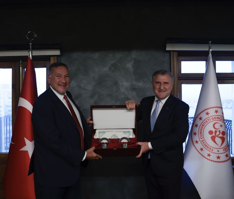 Bakan Osman Aşkın Bak, Avrupa Oyunları ve 2036 Olimpiyatları İçin EOC Heyetiyle İstanbul’da Buluştu