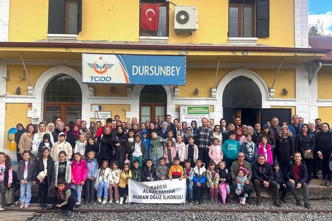 BALIKESİR’DEN DURSUNBEY’E ANLAMLI BİR GÜN