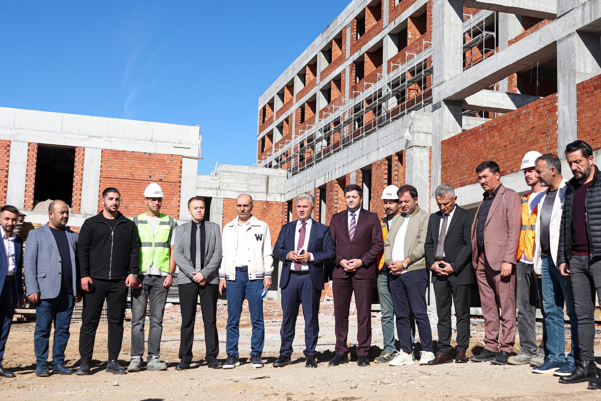 Edremit Devlet Hastanesi yükseliyor!