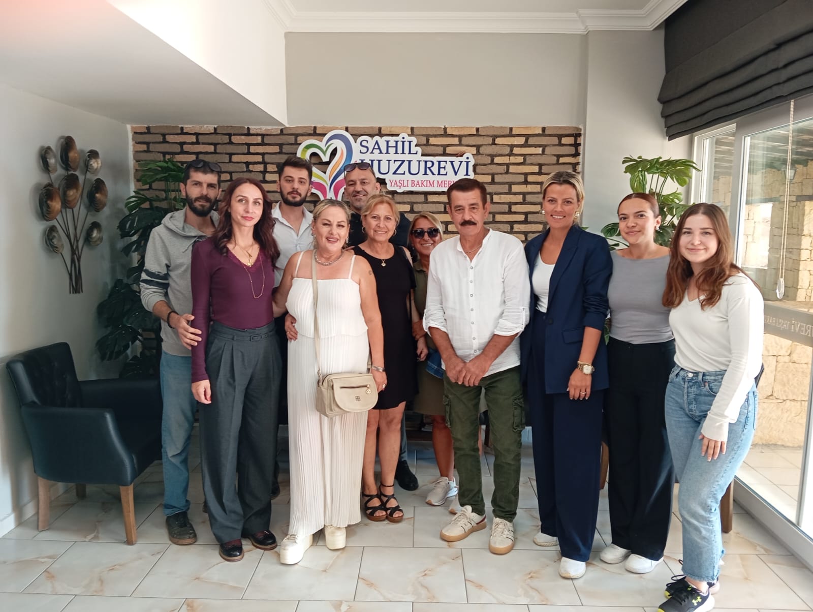 Ayvalıklı Sanatçılardan Yaşlılara Unutulmaz 1 Ekim Konseri