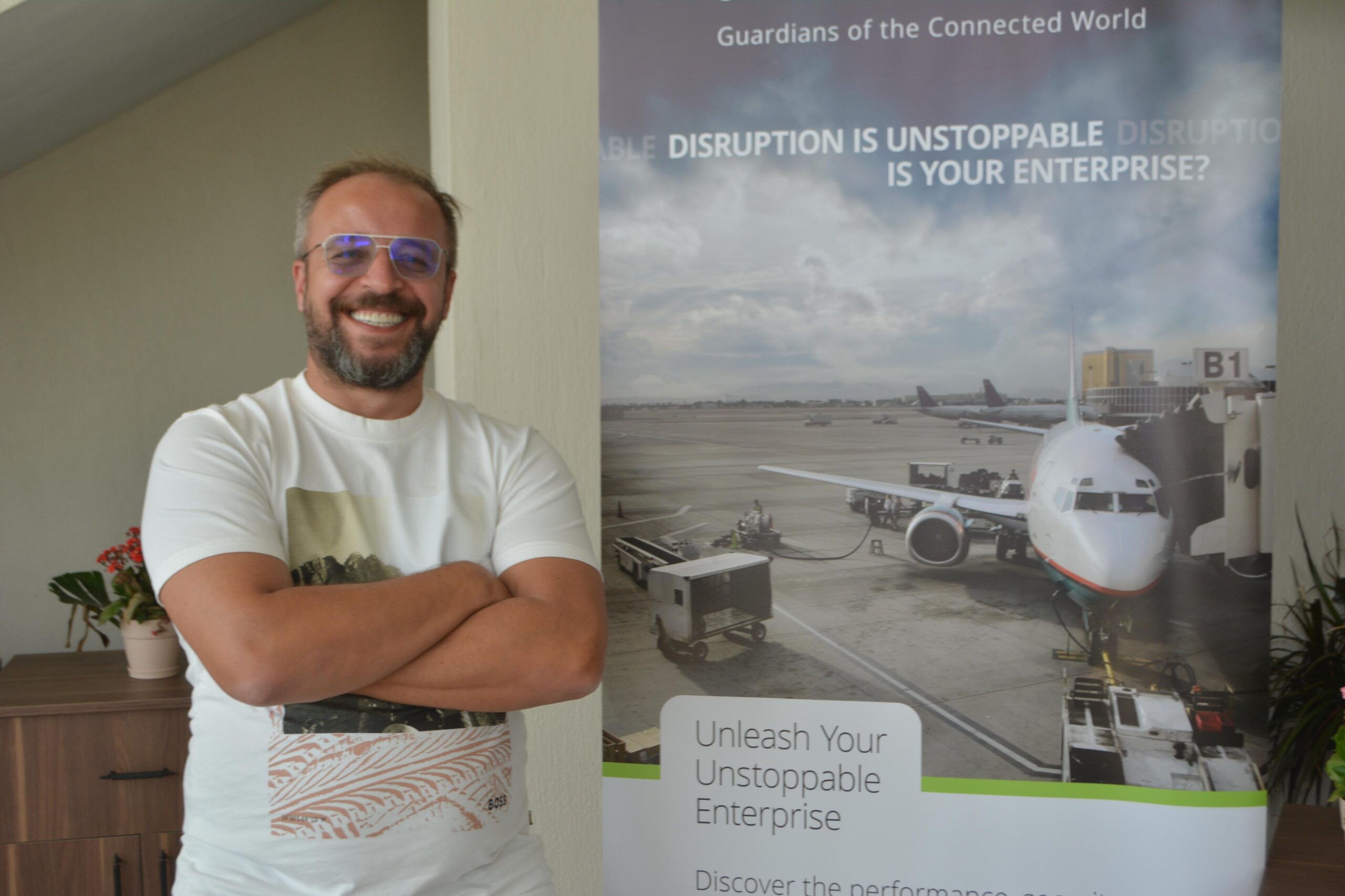 -AYVALIK; DÜNYANIN EN ÖNEMLİ SİBER GÜVENLİKÇİLERİNE EV SAHİPLİĞİ YAPTI