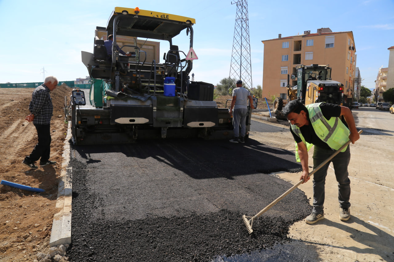 Edremit’te yeni köprünün çevre düzenlemesi tamamlanıyor