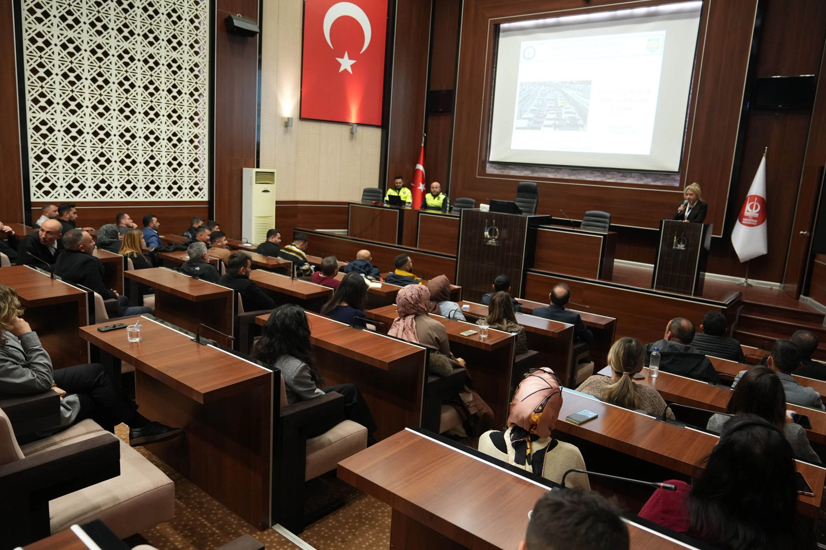 Ankara Keçiören Belediyesi’nde hizmet içi ‘trafikte güvenli sürüş’ eğitimi