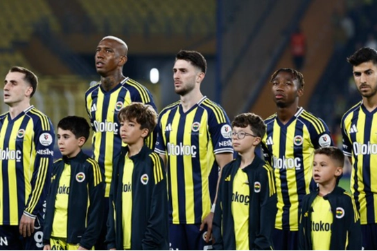 Fenerbahçeli futbolcular köşeyi dönecek