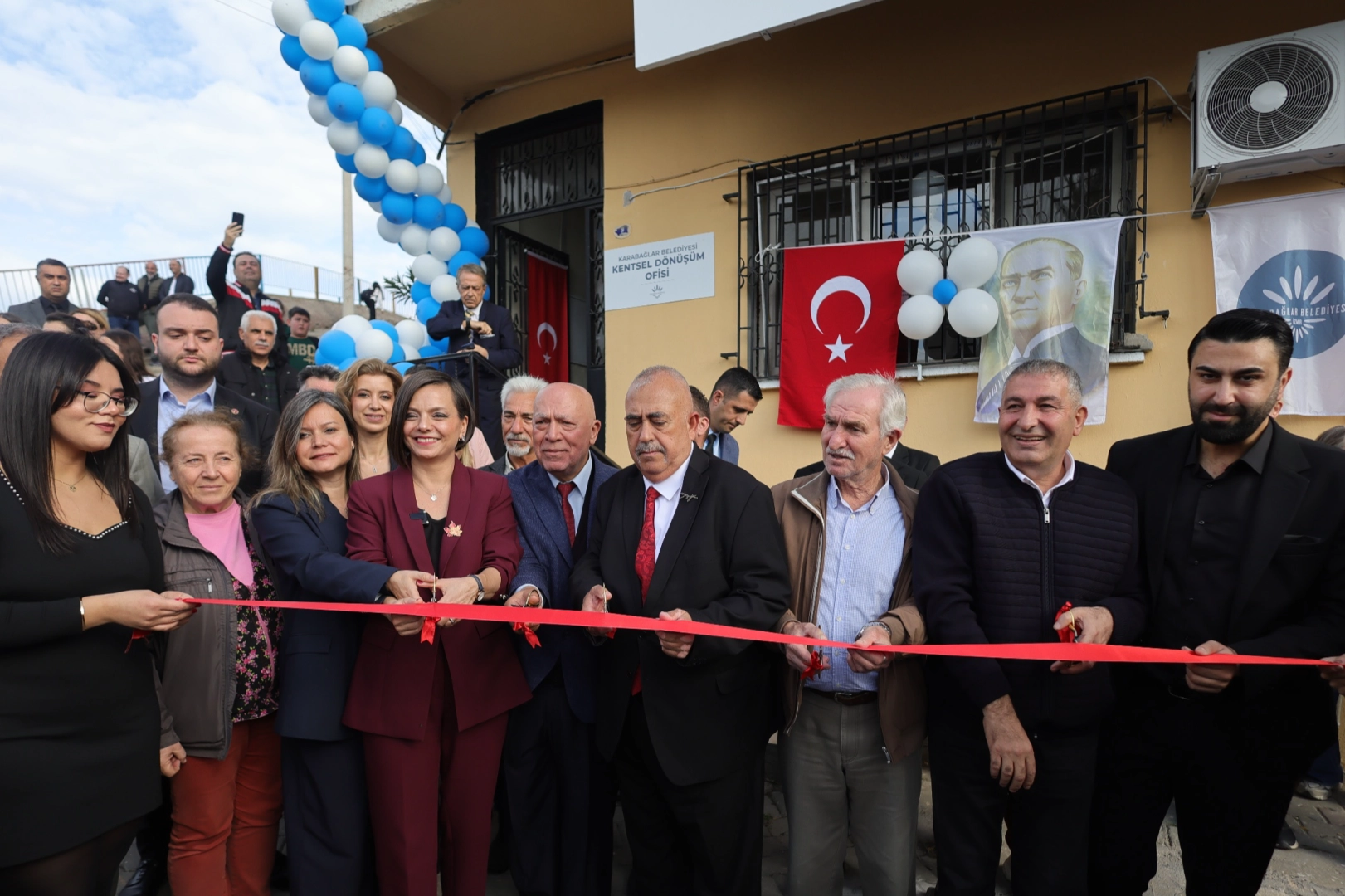 İzmir Karabağlar’da kentsel dönüşüm başladı