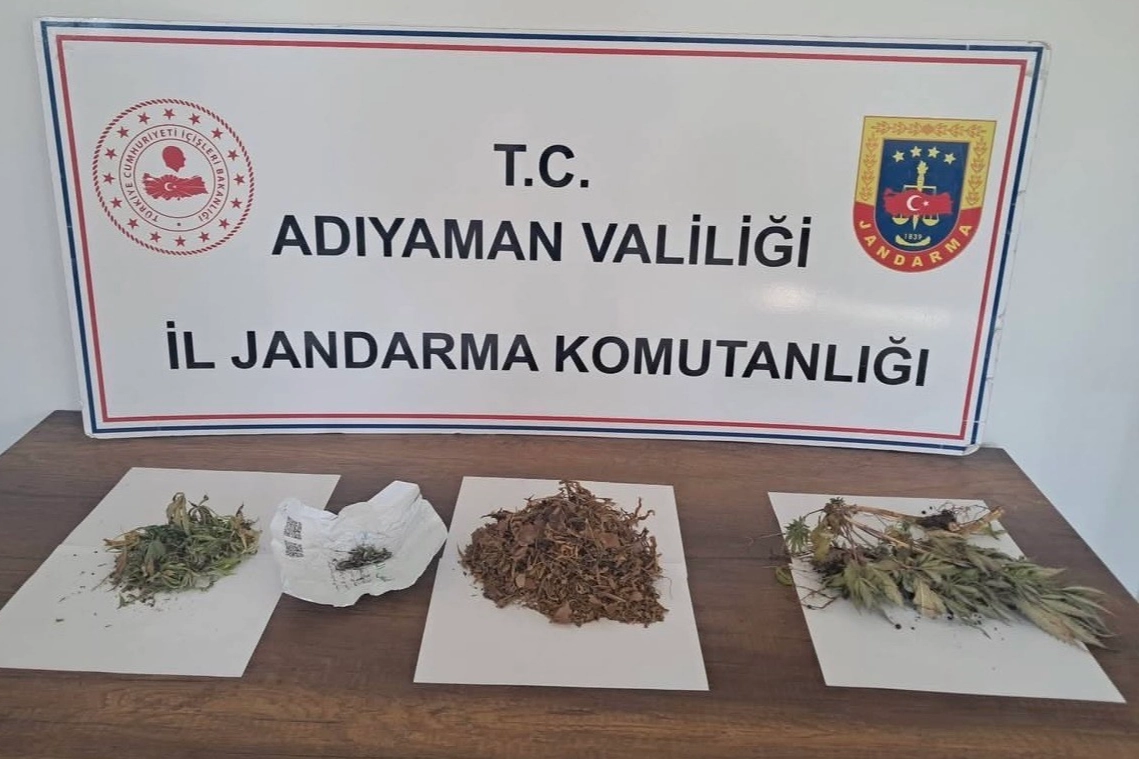 Kahta’da 305 gram kubar esrar ve kenevir ele geçirildi