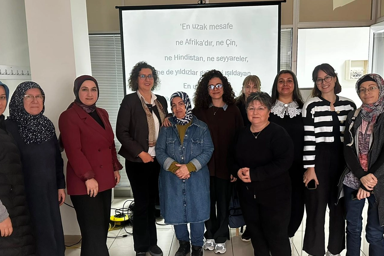 Kocaeli İzmit’te Engelsiz Ebeveyn Akademisi tüm hızıyla devam ediyor