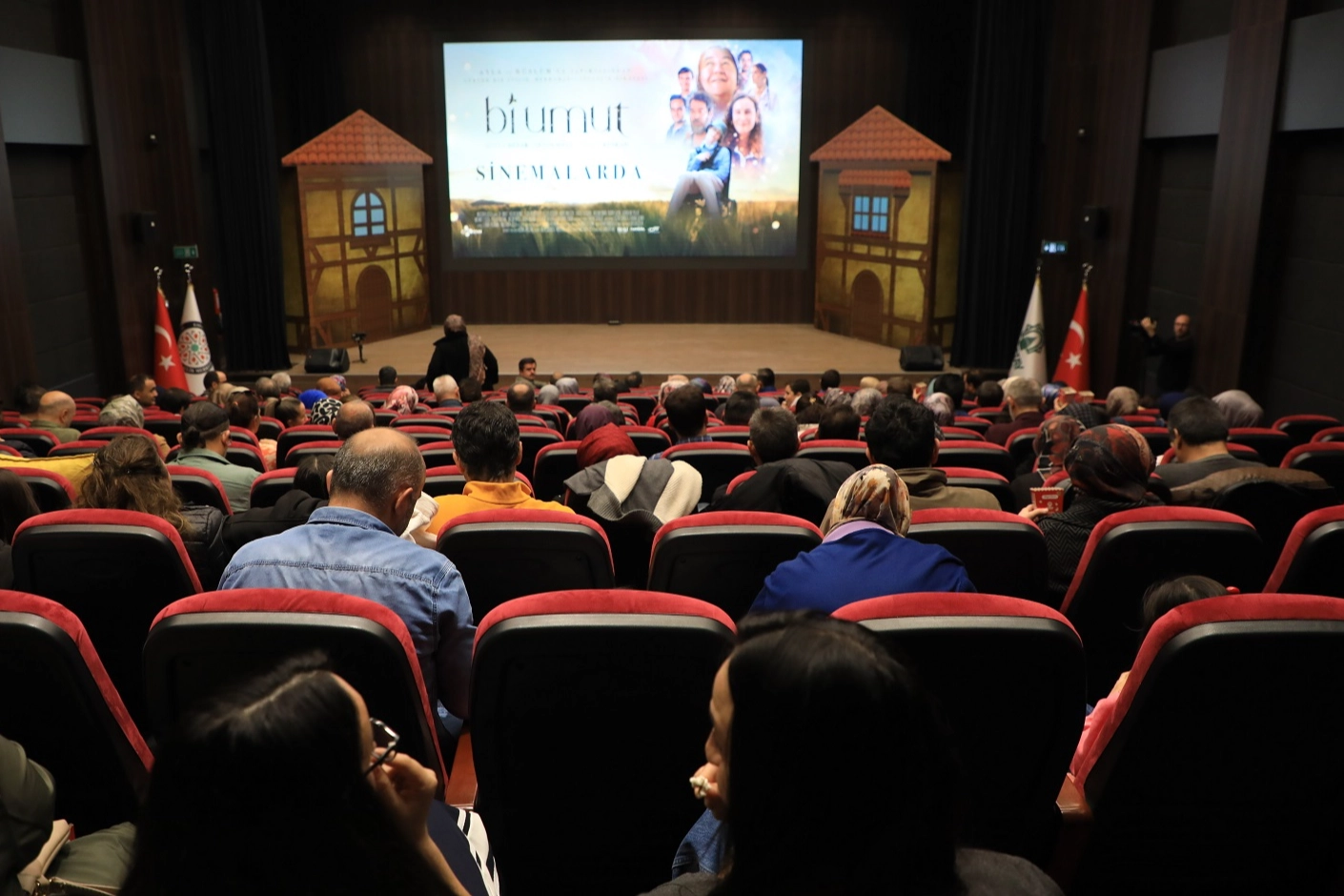 Konya Karatay’da Öğretmenler Günü’ne özel film gösterimi