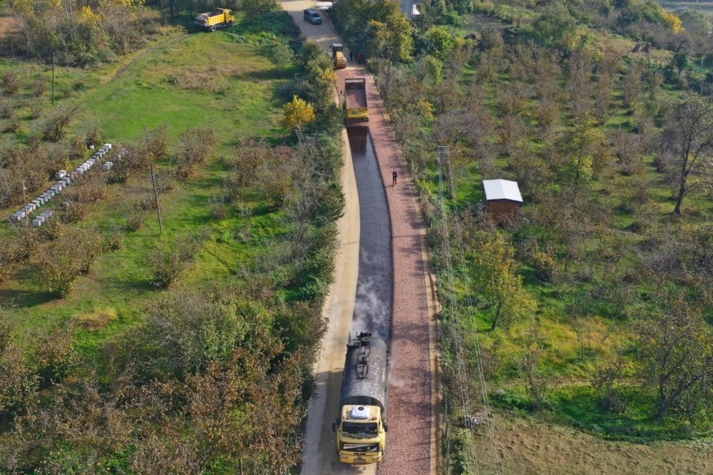 Ordu’da yol çalışmalarını aralıksız devam ediyor