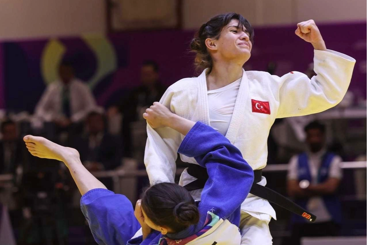 Tuğçe Beder’den Riyad’da altın madalya