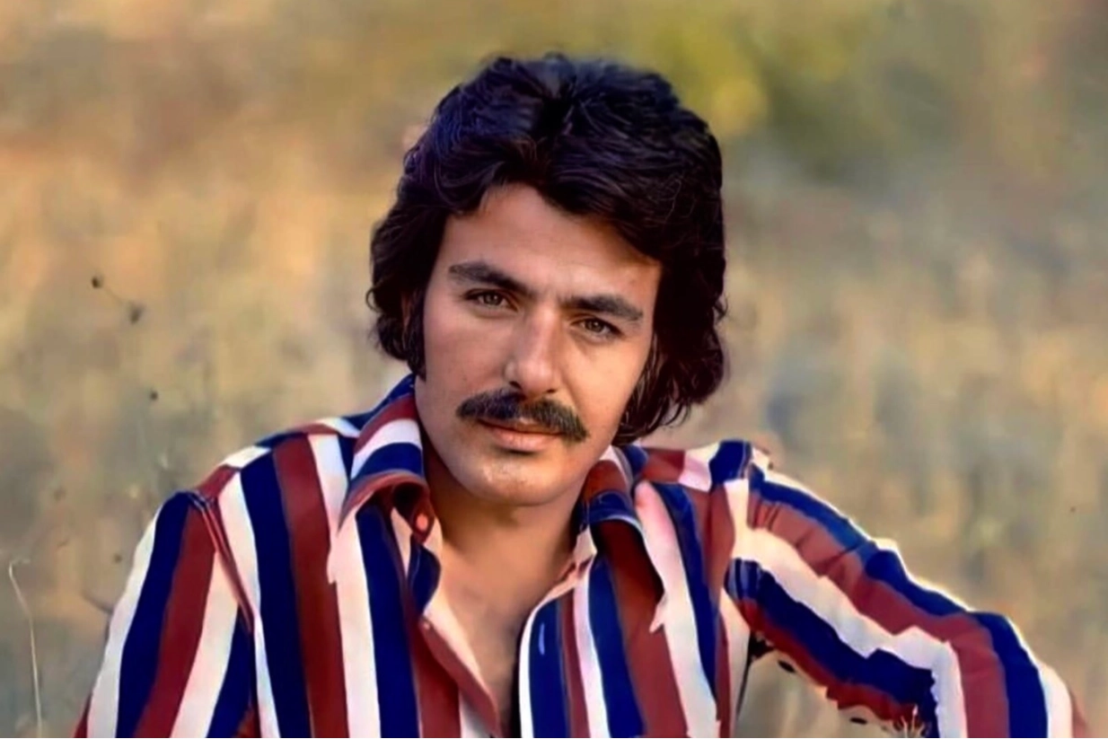 Arabeskin büyük ustası Ferdi Tayfur’a Kral FM’den saygı duruşu