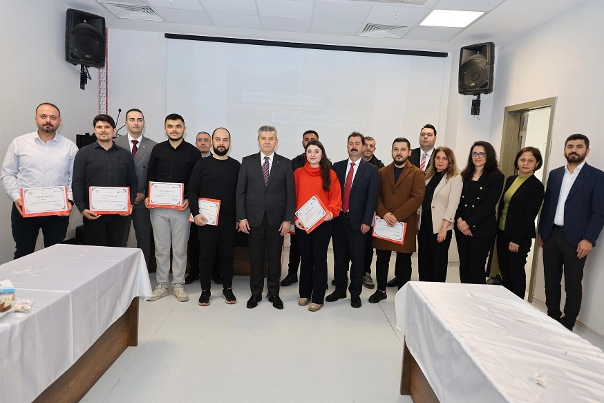 Artvin’de tütün kullanımını bırakan 15 kişiye Vali Ergün’den teşekkür