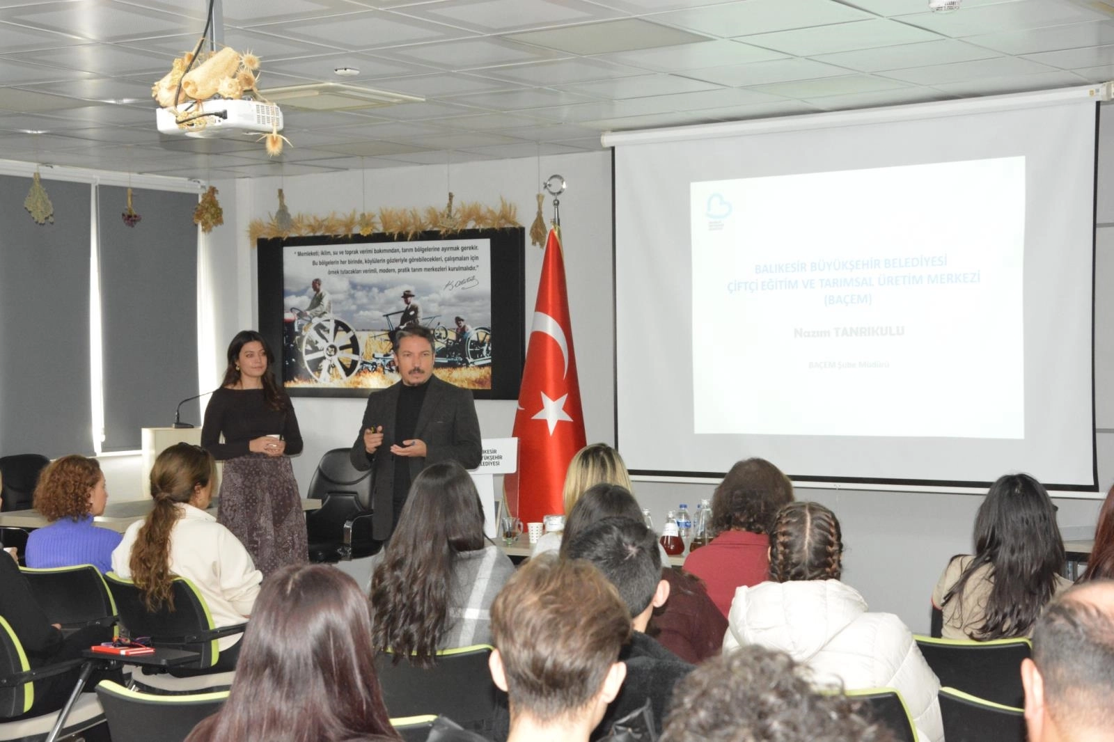 Balıkesir’de gençler aromatik bitkileri BAÇEM’de tanıdı