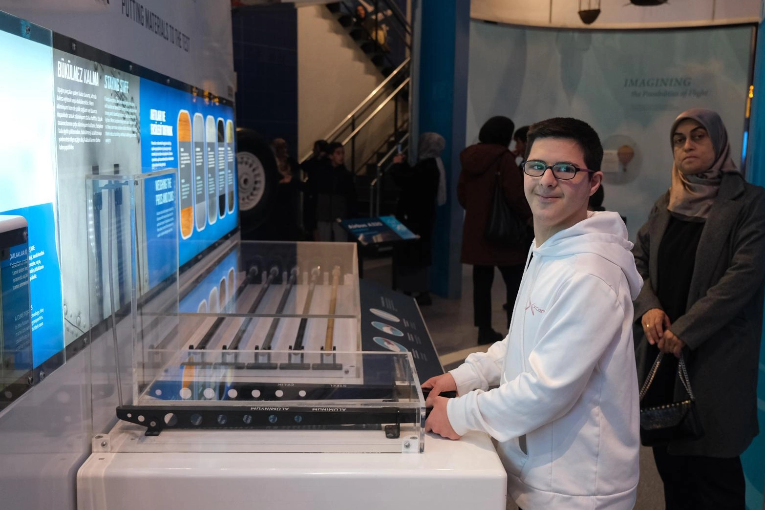 Bursa’da engel tanımayan bilim yolculuğu