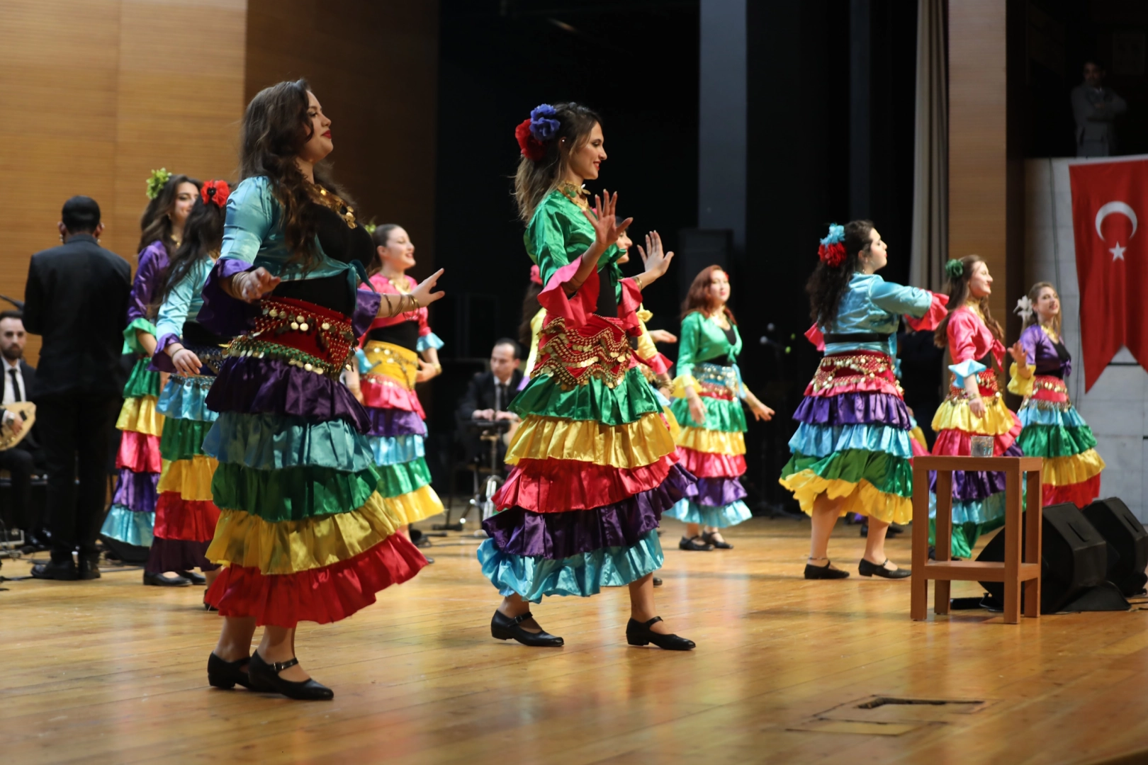 Bursa’da Roman ve Balkan gecesi coşkusu