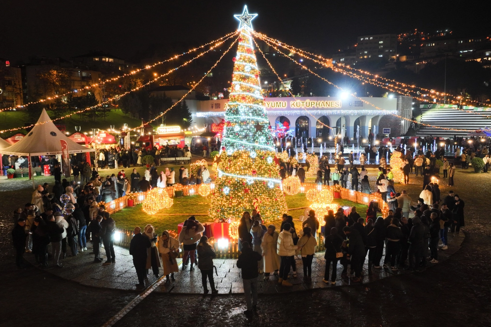 Bursa’da yeni yıl coşkusu yaşatan renkli etkinliklere devam