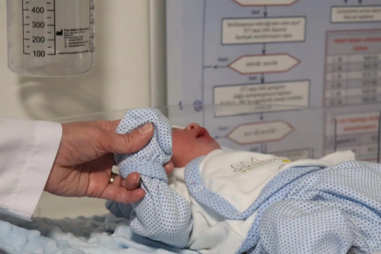 Bursa Şehir Hastanesi’nde ilk tüp bebek dünyaya geldi