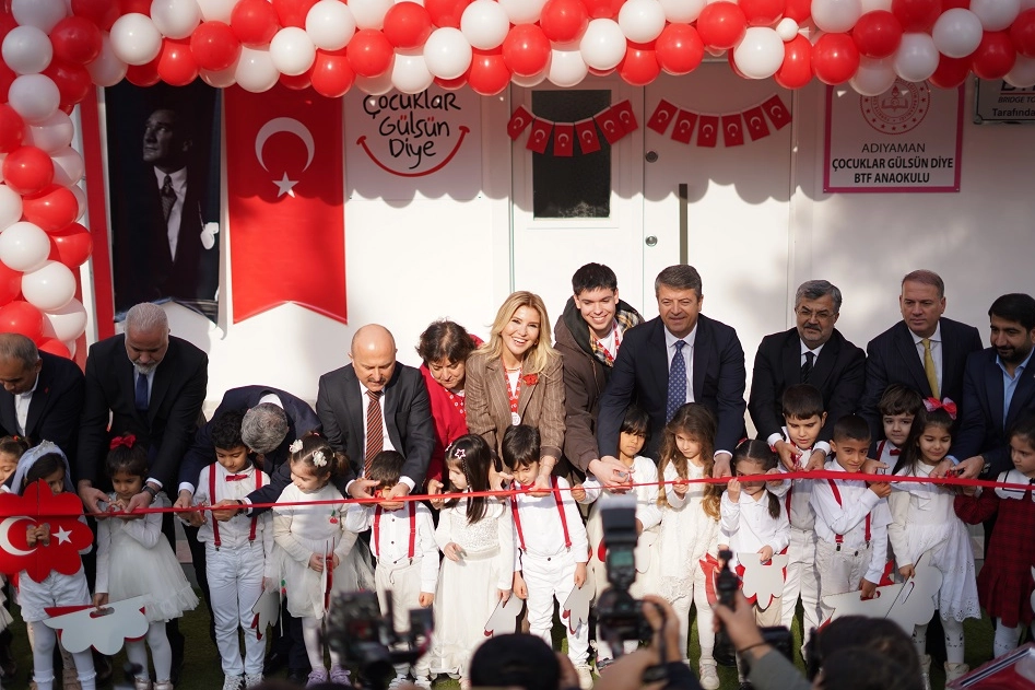 Gülben Ergen 60. Anaokulu’nu Adıyaman’da açtı
