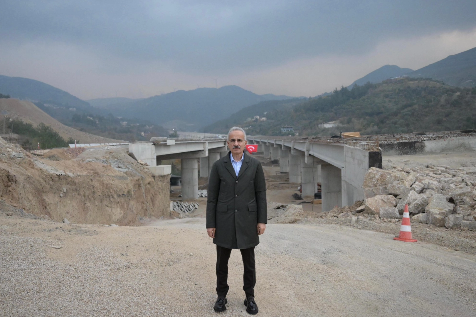 Hatay’a alternatif ulaşım için dev tünel projesi başladı… Amanos Dağları’nın altına dev tünel