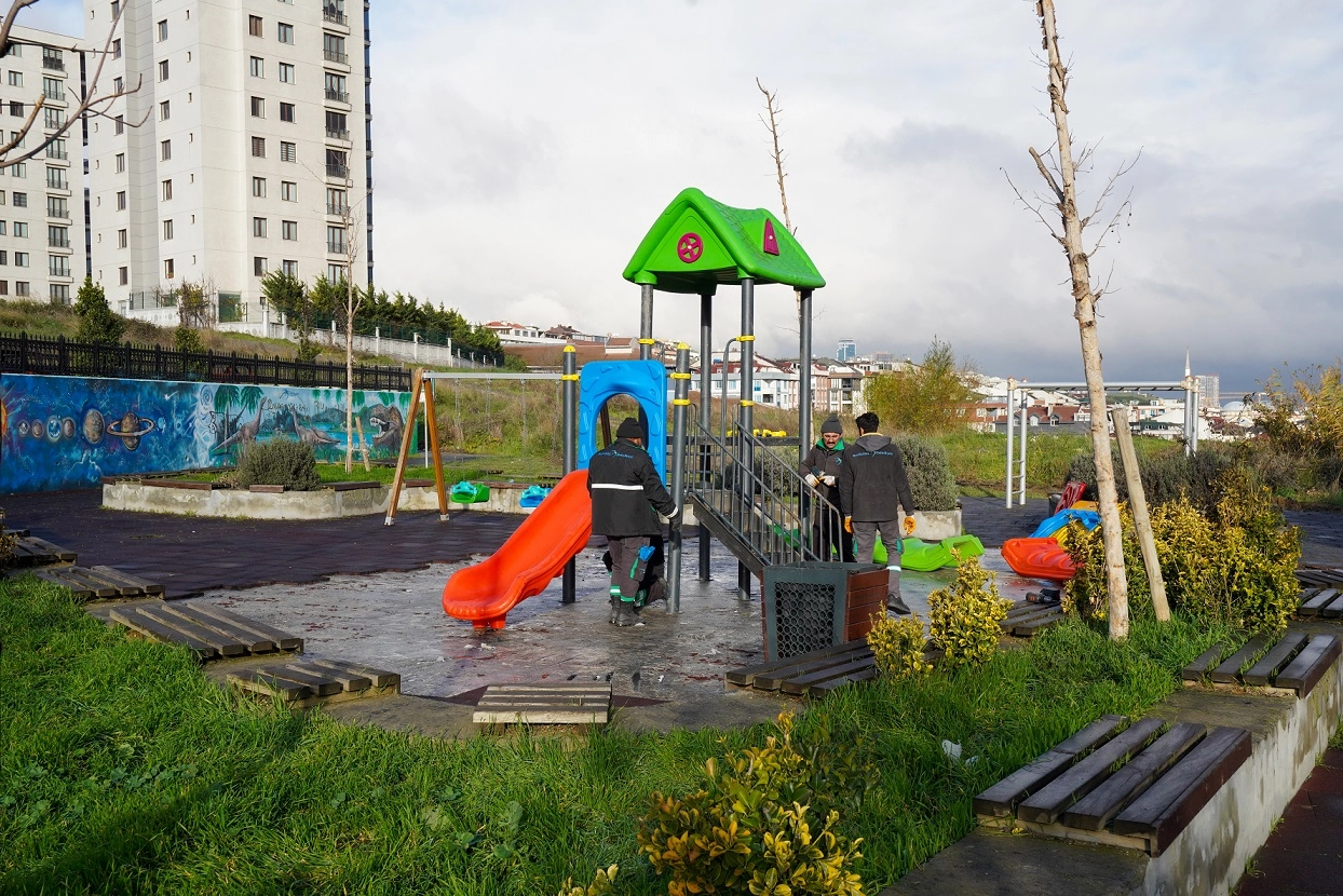 İstanbul Beylikdüzü’ndeki o park yangın sonrası yenilendi