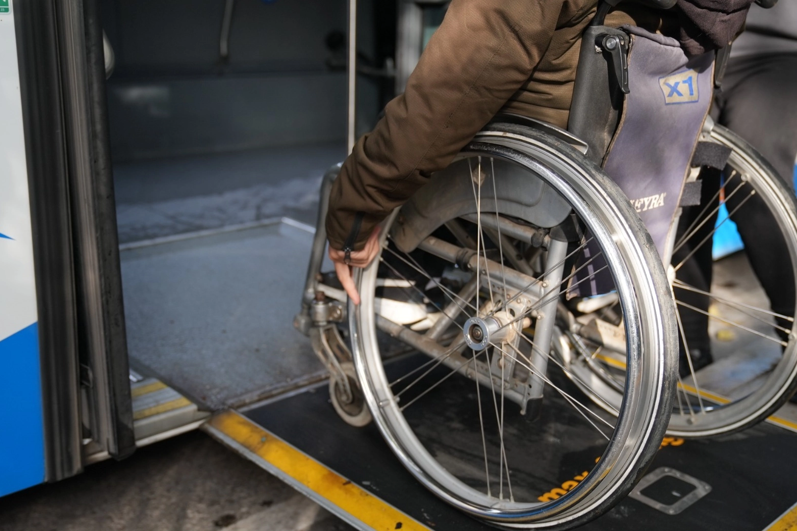 İzmir’de ‘Duraktayım’ uygulaması tekerlekli sandalye kullanıcıları için güncellendi