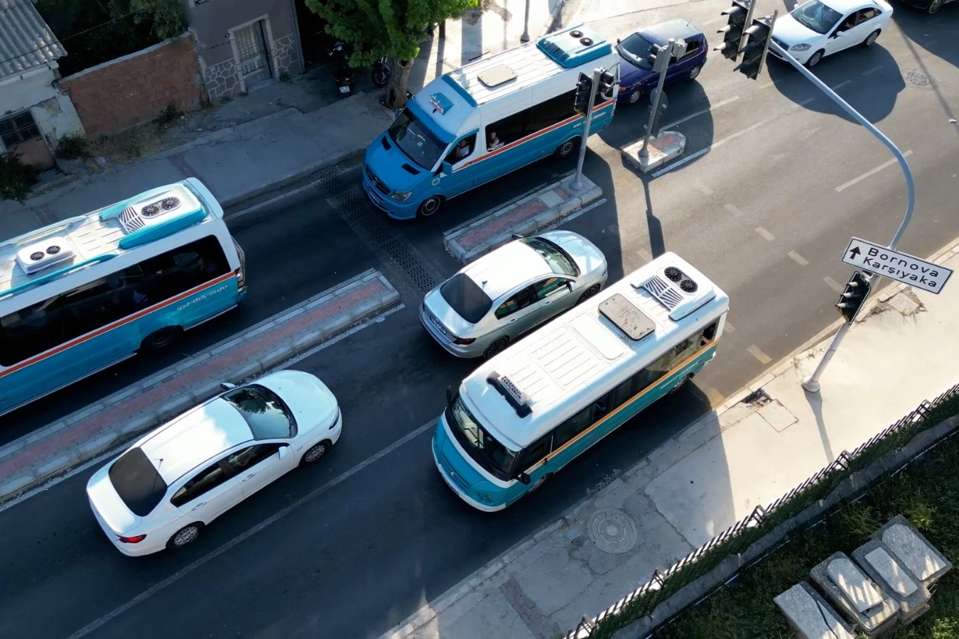 İzmir’de kural tanımayan sürücülere havadan tespit