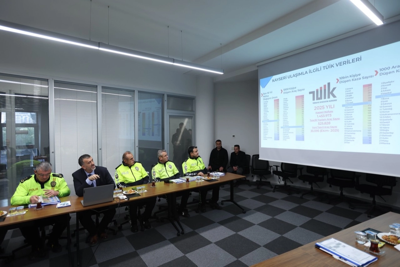 Kayseri protokolü Trafik Kontrol Merkezi’nde
