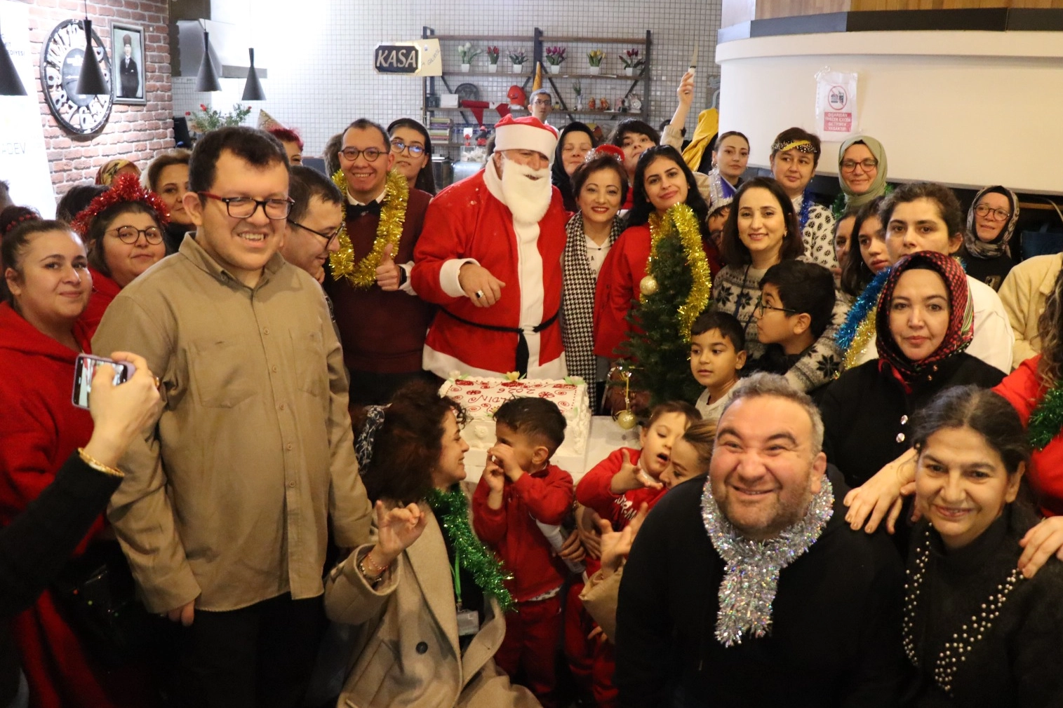 Kocaeli’de özel çocuklar için yeni yıl coşkusu